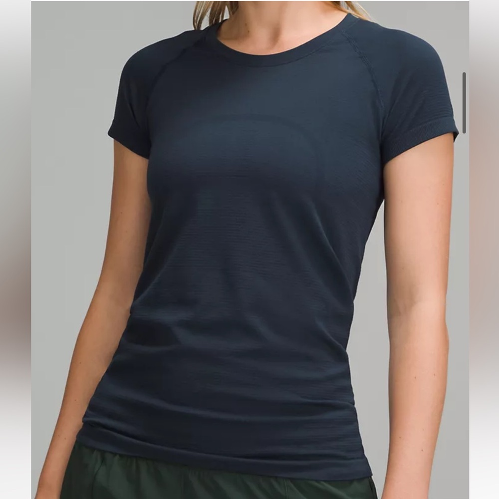 Lululemon Athletica Navy Swiftly Tech Short-Sleeve Shirt 2.0 Hip Length